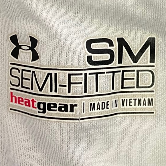 Under Armour Semi Fitted Shorts - Picture 4 of 4